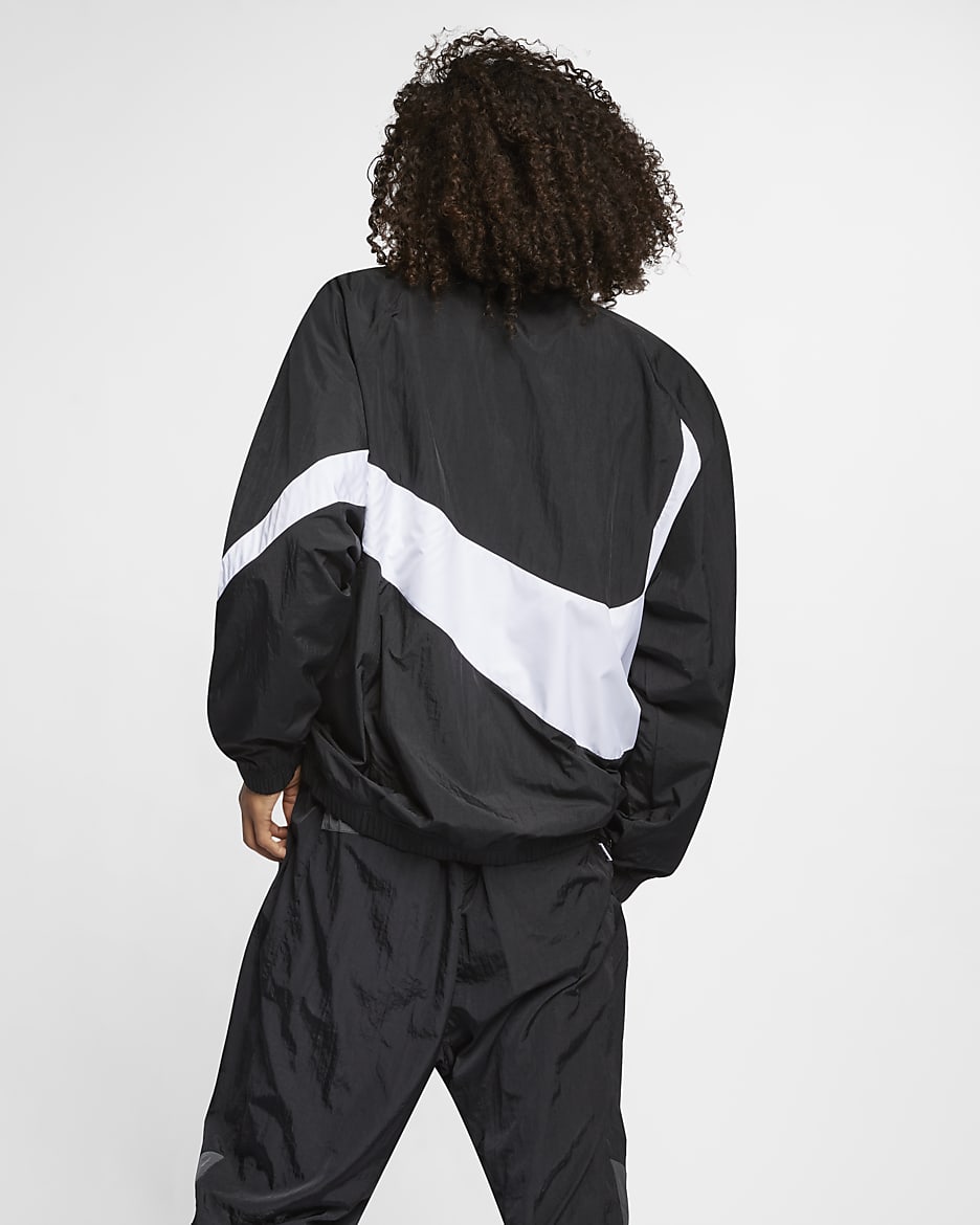 Nike Sportswear Swoosh Woven Windbreaker. Nike